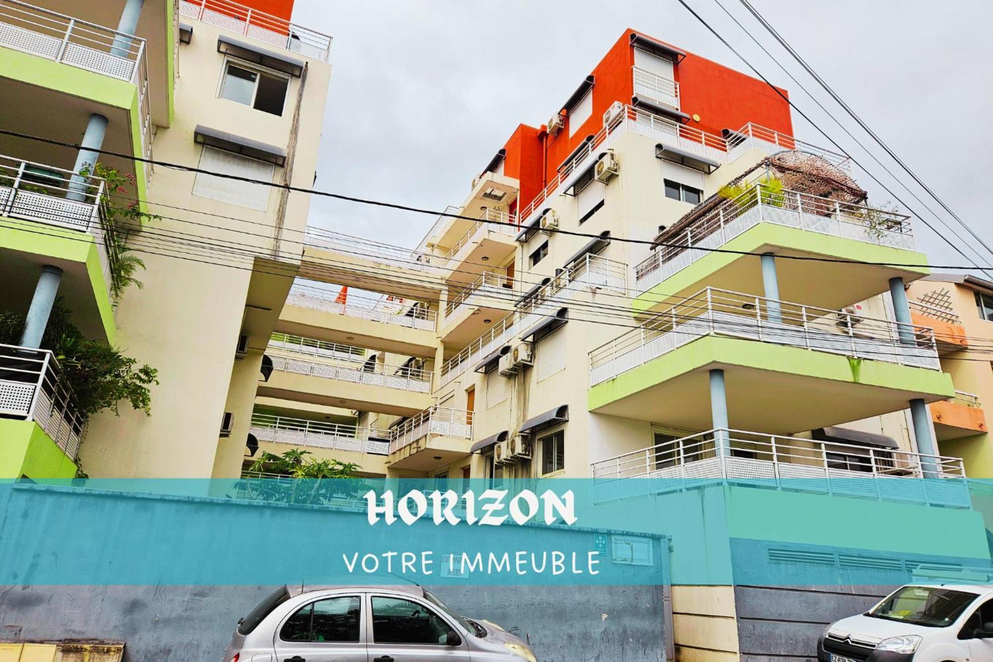 Entree Autonome-Ste Clotilde-Parking Apartment แซงต์-เดอนี ภายนอก รูปภาพ